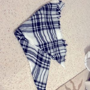 Brand new scarf- V shape